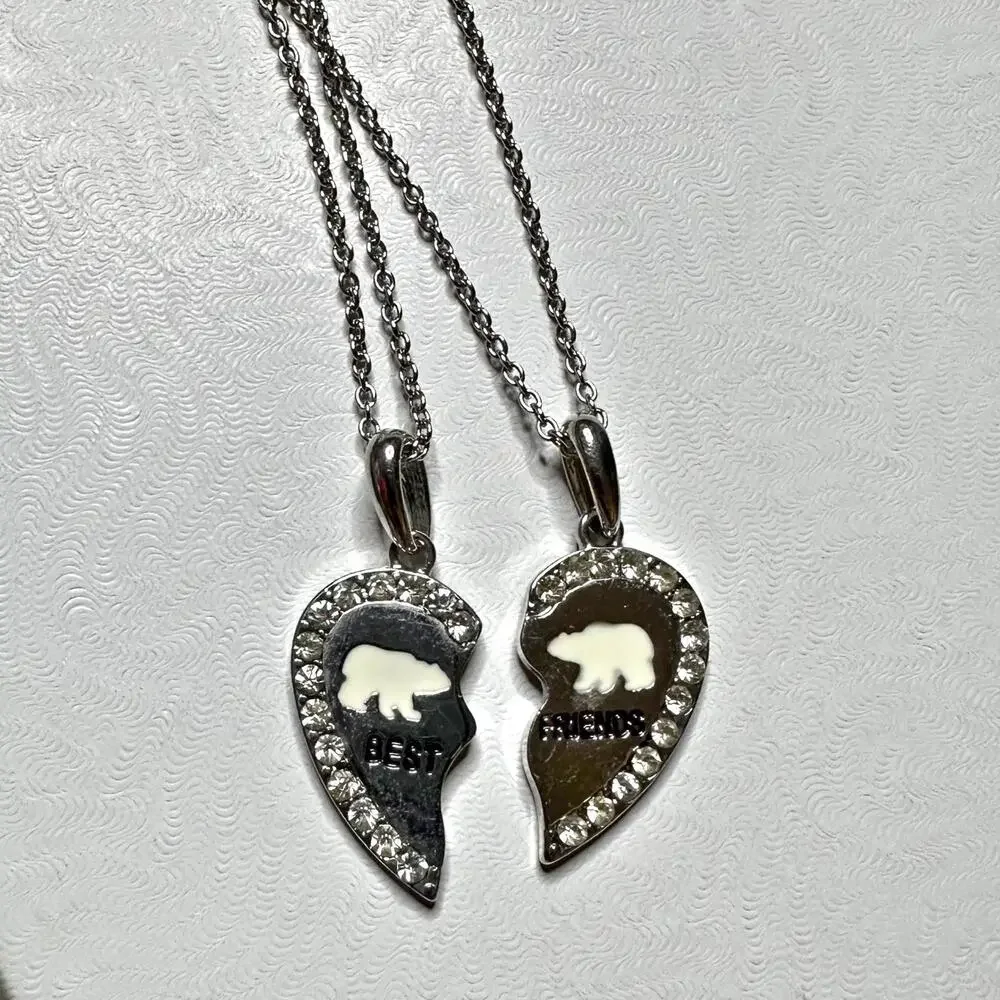 NWT Philadelphia Zoo Best Friends Heart Necklace Set Silver Tone